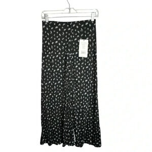 Ninety percent soft tencel blur dusty side slit black skirt S